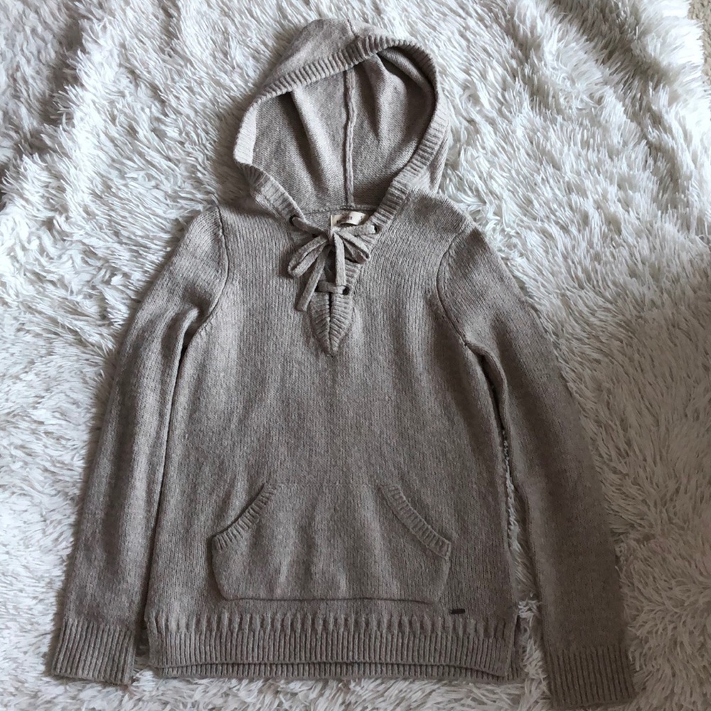 hollister hooded sweater